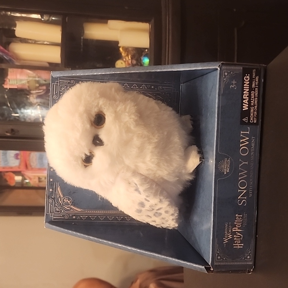 Universal Studios Harry Potter Snowy Owl With Sound and Movement Shoulder Plush